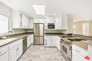 4058 Wade Street – photo 5