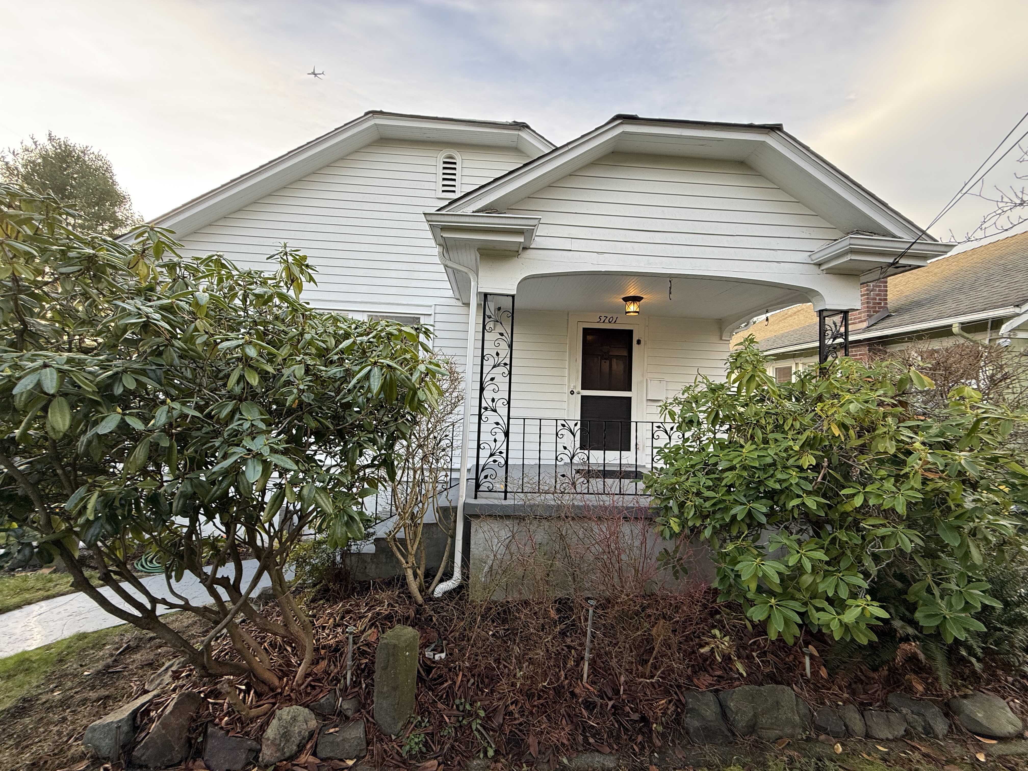5701 30th Avenue Northeast – photo 1