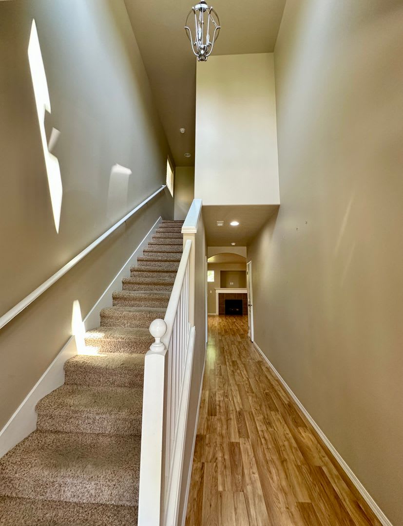 Beautiful Home in SW Bend! 61158 SW Teton Lane – photo 2