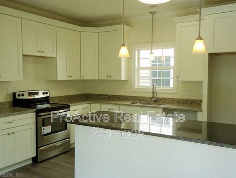 934 Woronoca Avenue – photo 4