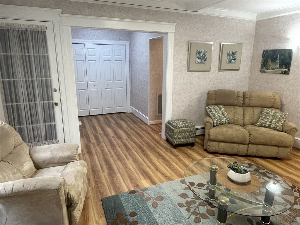 136 Russell Street – photo 4