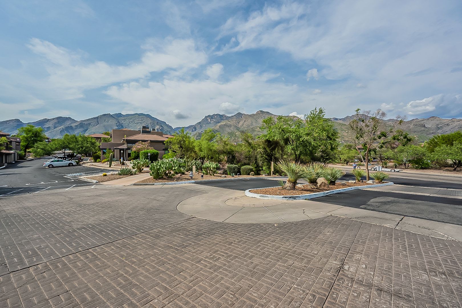 Furnished 2 Bedroom In The Greens At Ventana Canyon – photo 3