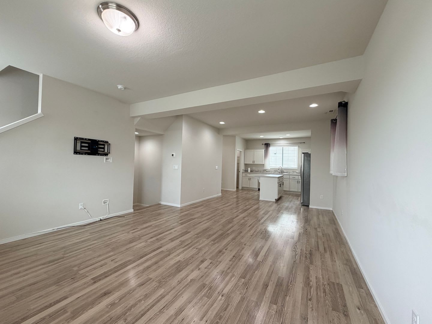 Rent-Ready 4-Bedroom Home in the Heart of Bethany! – photo 5
