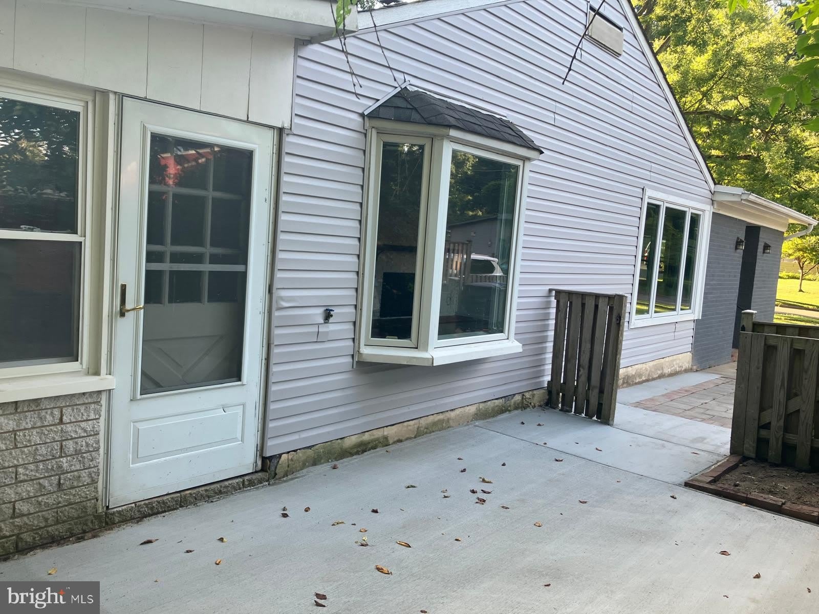 7029 WOODLEY Lane – photo 5