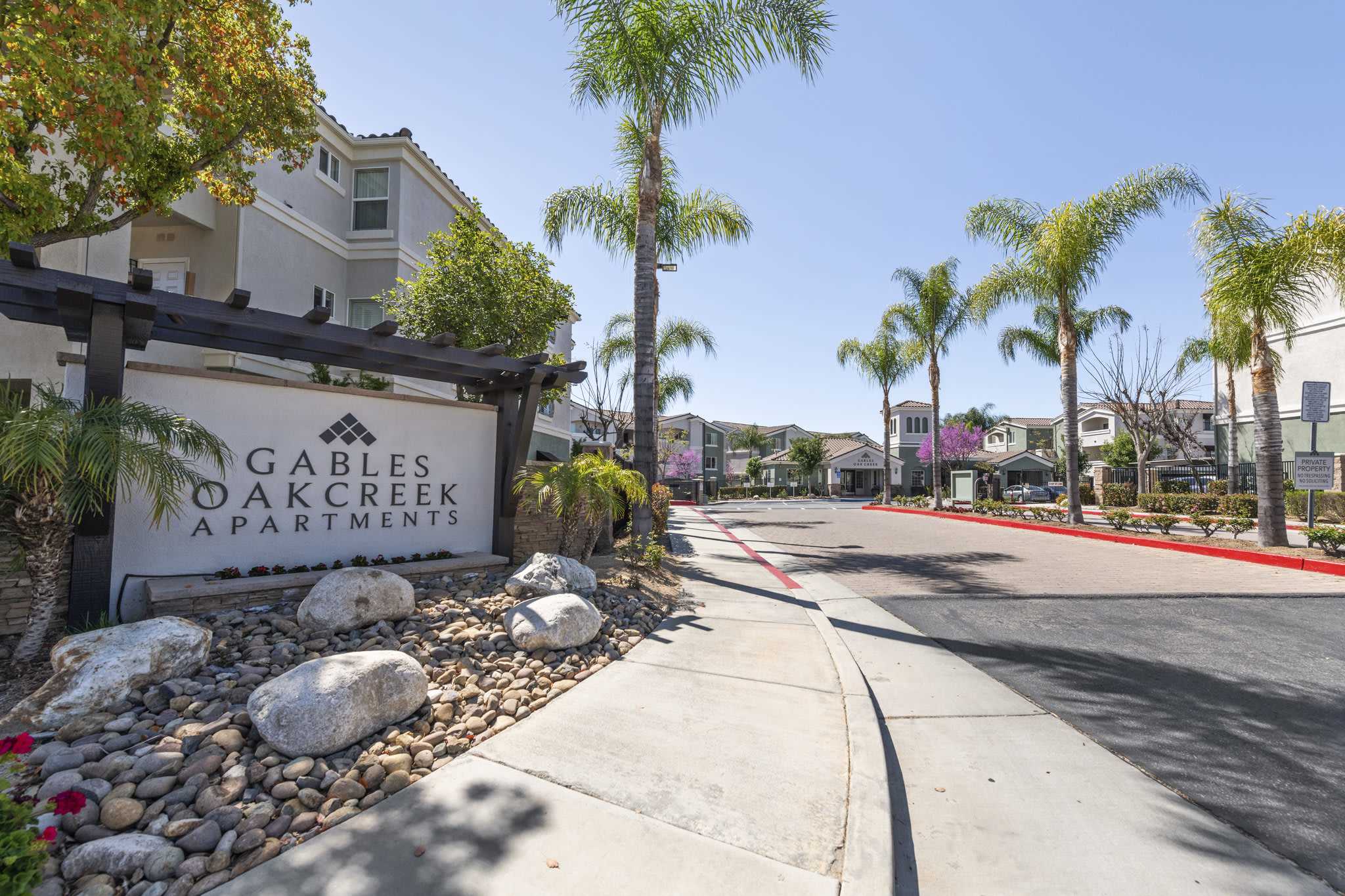 Gables Oak Creek – photo 2
