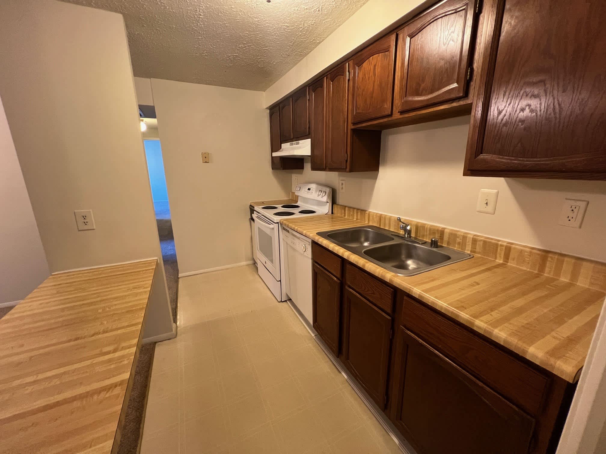 1001 Heather Ridge Dr Unit E – photo 5