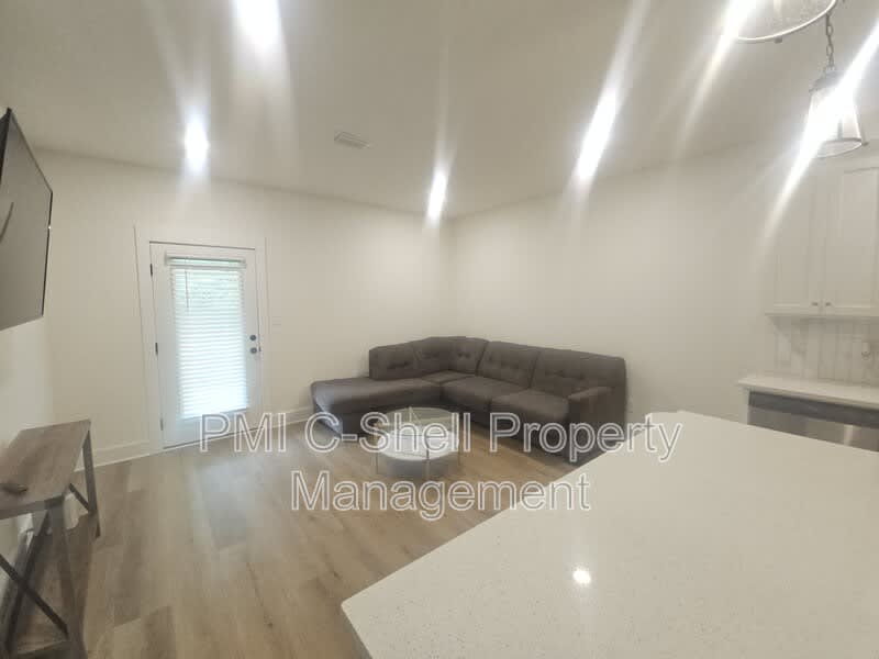 2017 Wyatt St – photo 3