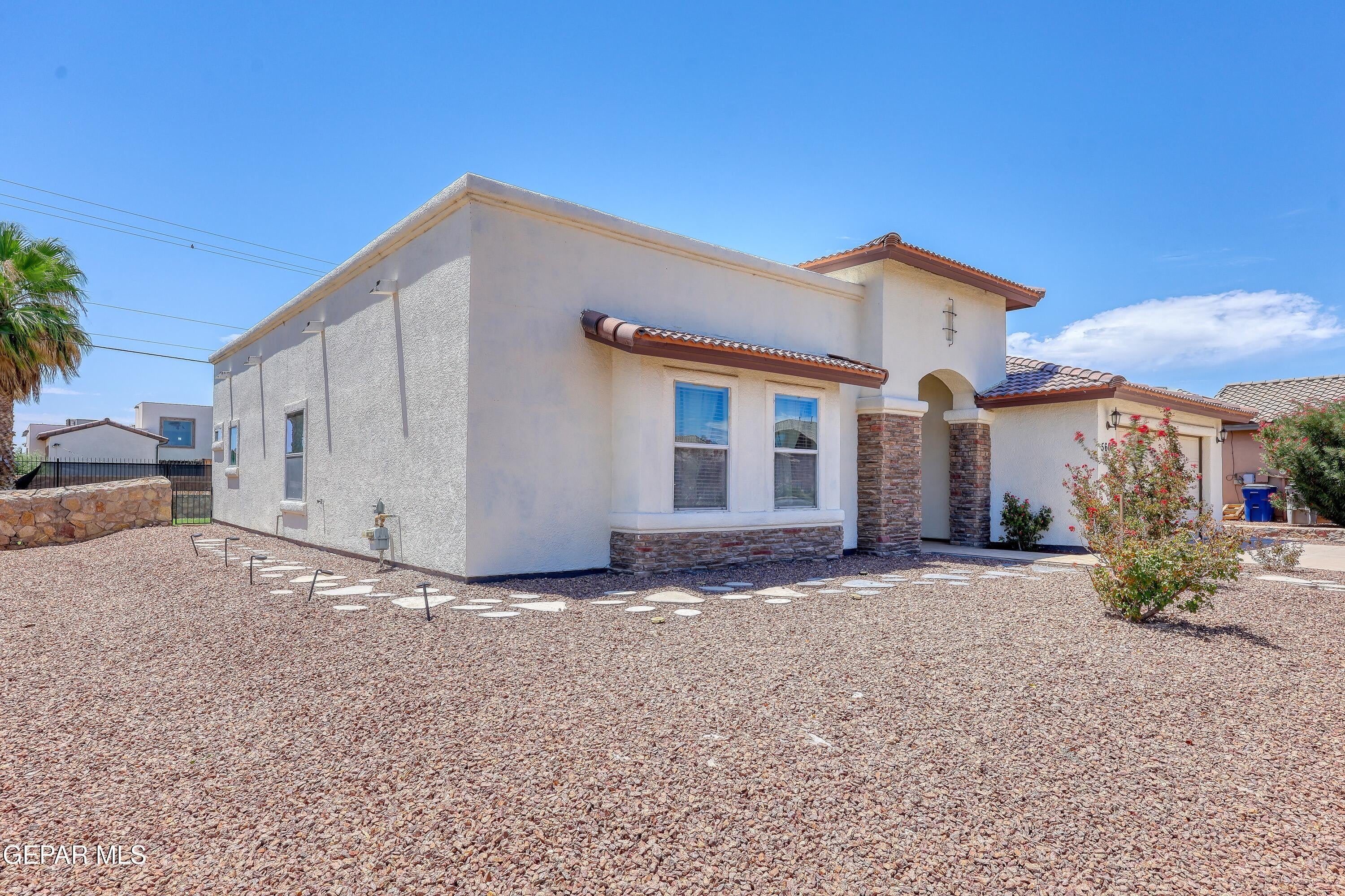 5601 VALLEY MAPLE Drive – photo 3