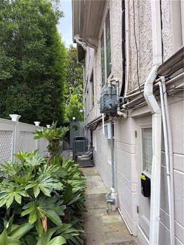 1511 ROBERT Street – photo 3