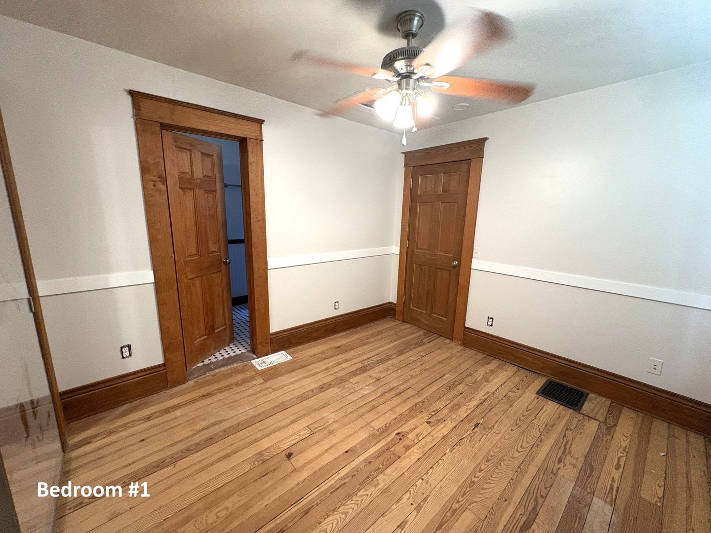 6bd 6ba Home Near UNC with Water & Trash Included – photo 2