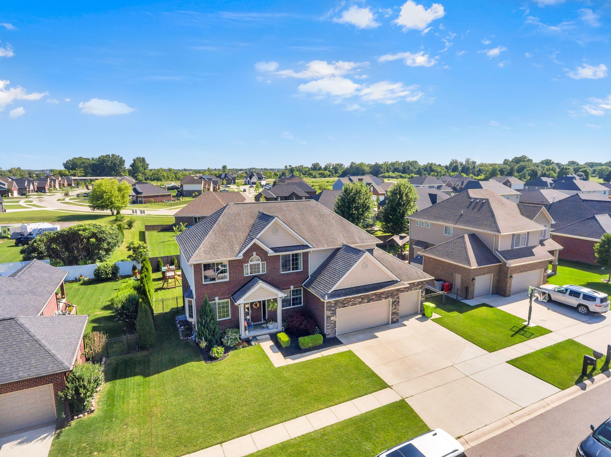 26574 Bronx Drive – photo 2