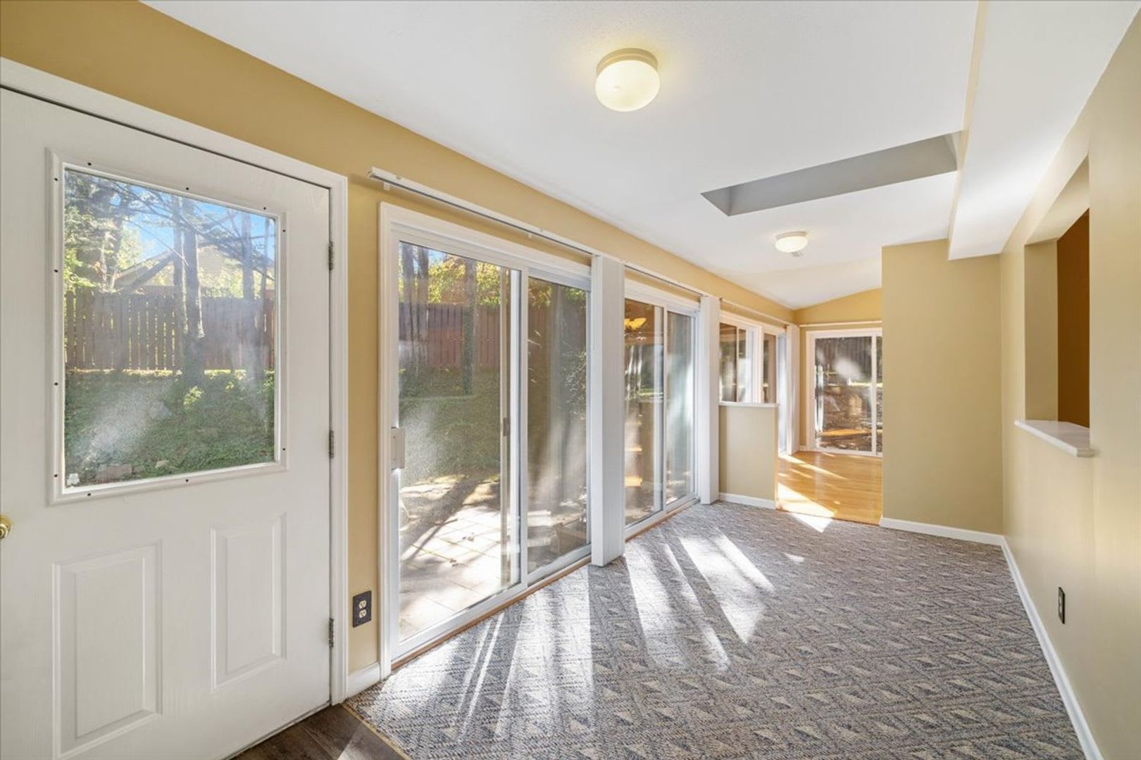 Sun-Soaked Living in Meadow Run – photo 3