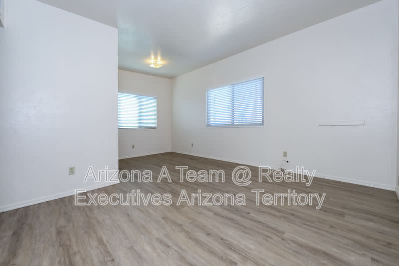 312 E. 24th Street – photo 3