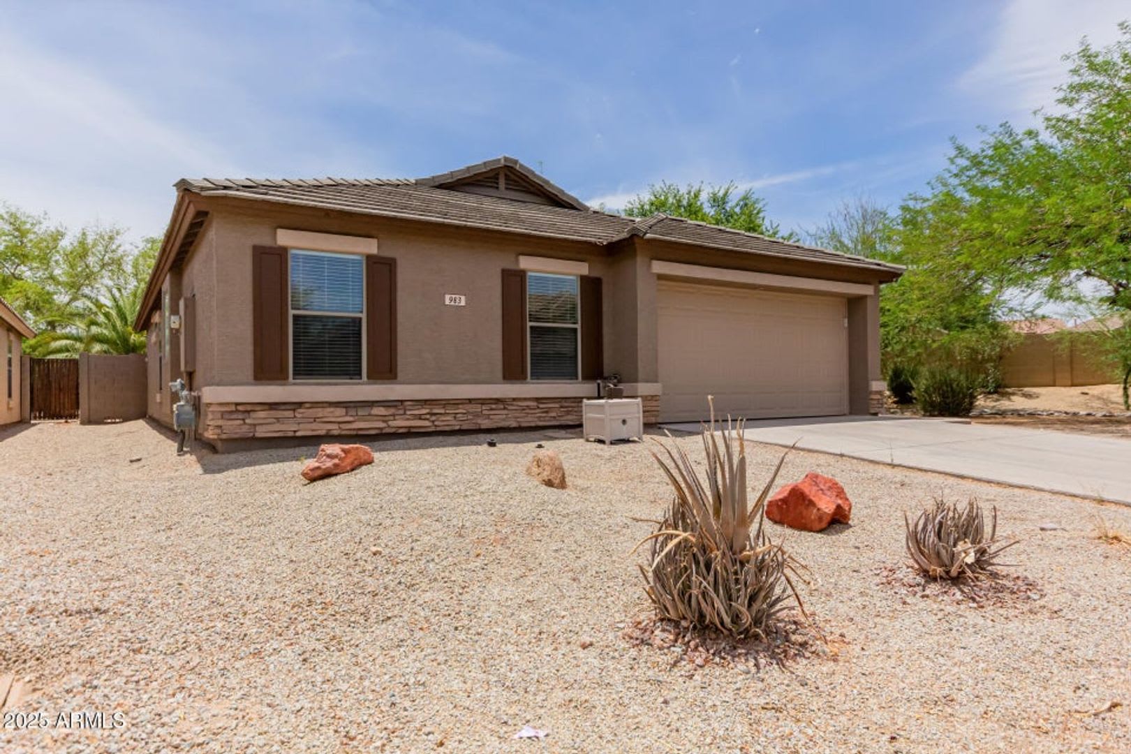 Welcome to your perfect 3 Bedroom plus a Den home with great community amenities!! – photo 2