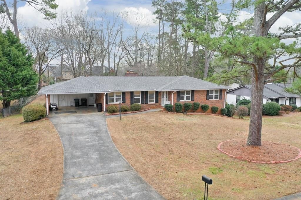 1055 Tuxedo Drive – photo 2