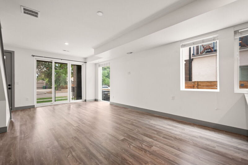 1565 N King Street – photo 5