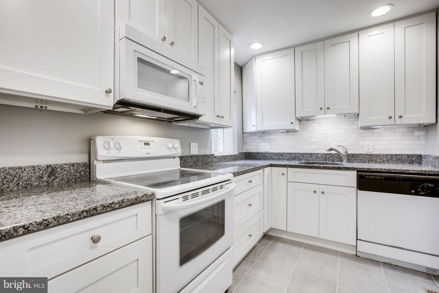 2983 COLUMBUS ST #A1 – photo 1