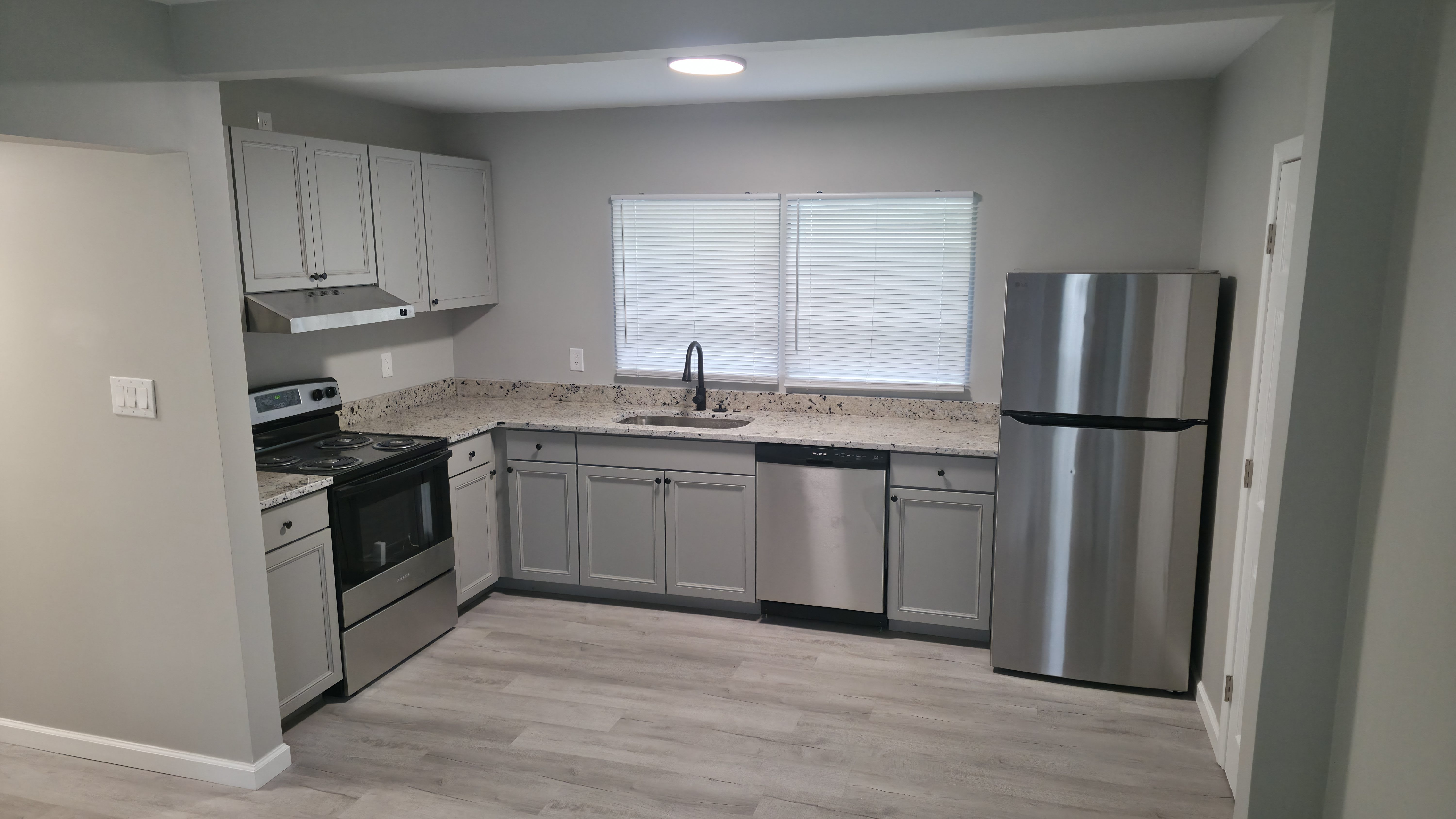 206 Garfield Dr – photo 1