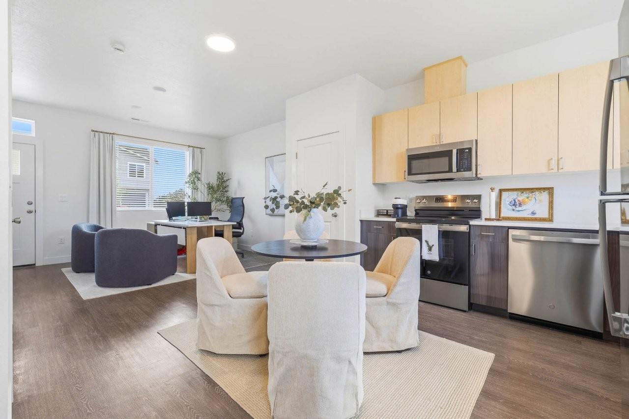 The Ridge Townhomes – photo 3