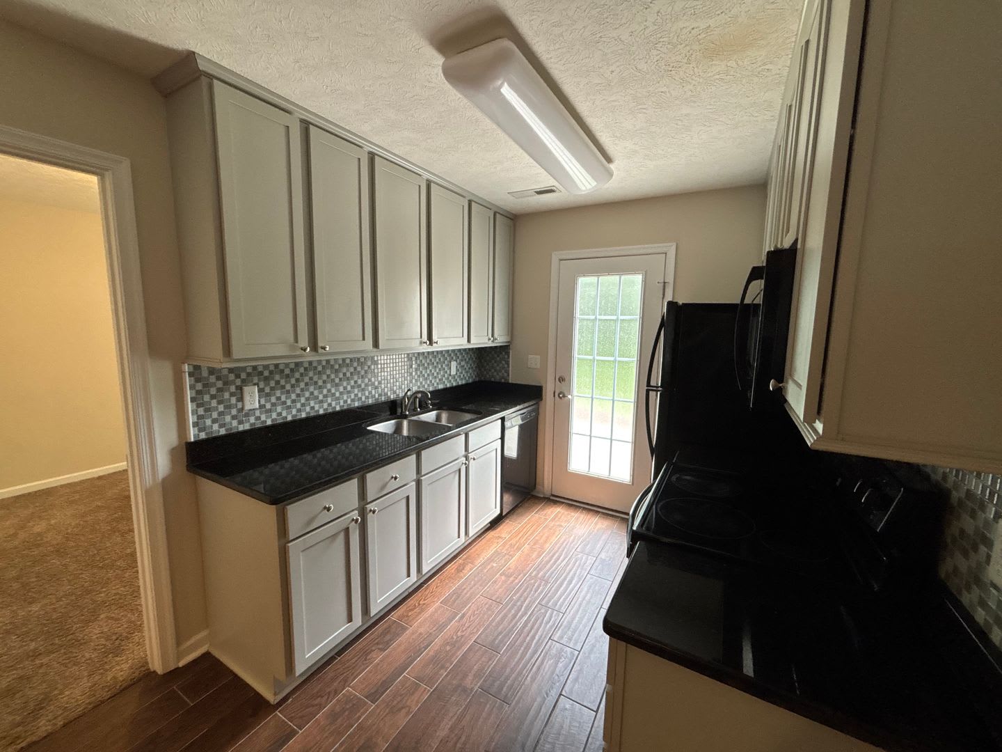 Tavern Grove Townhome in Campbell County – photo 3