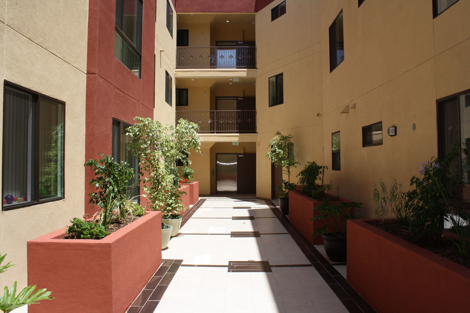 Welcome to Huston Court – Modern Living in the Heart of North Hollywood – photo 4