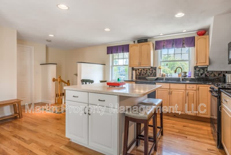 34 Vine Street – photo 3