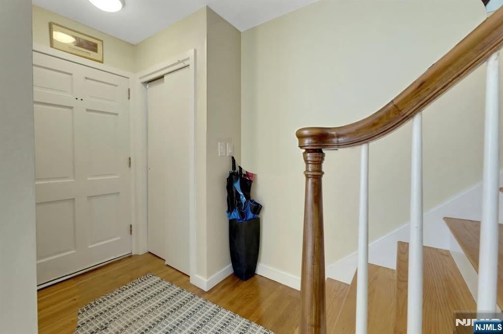 39 21 Knott Terrace – photo 3