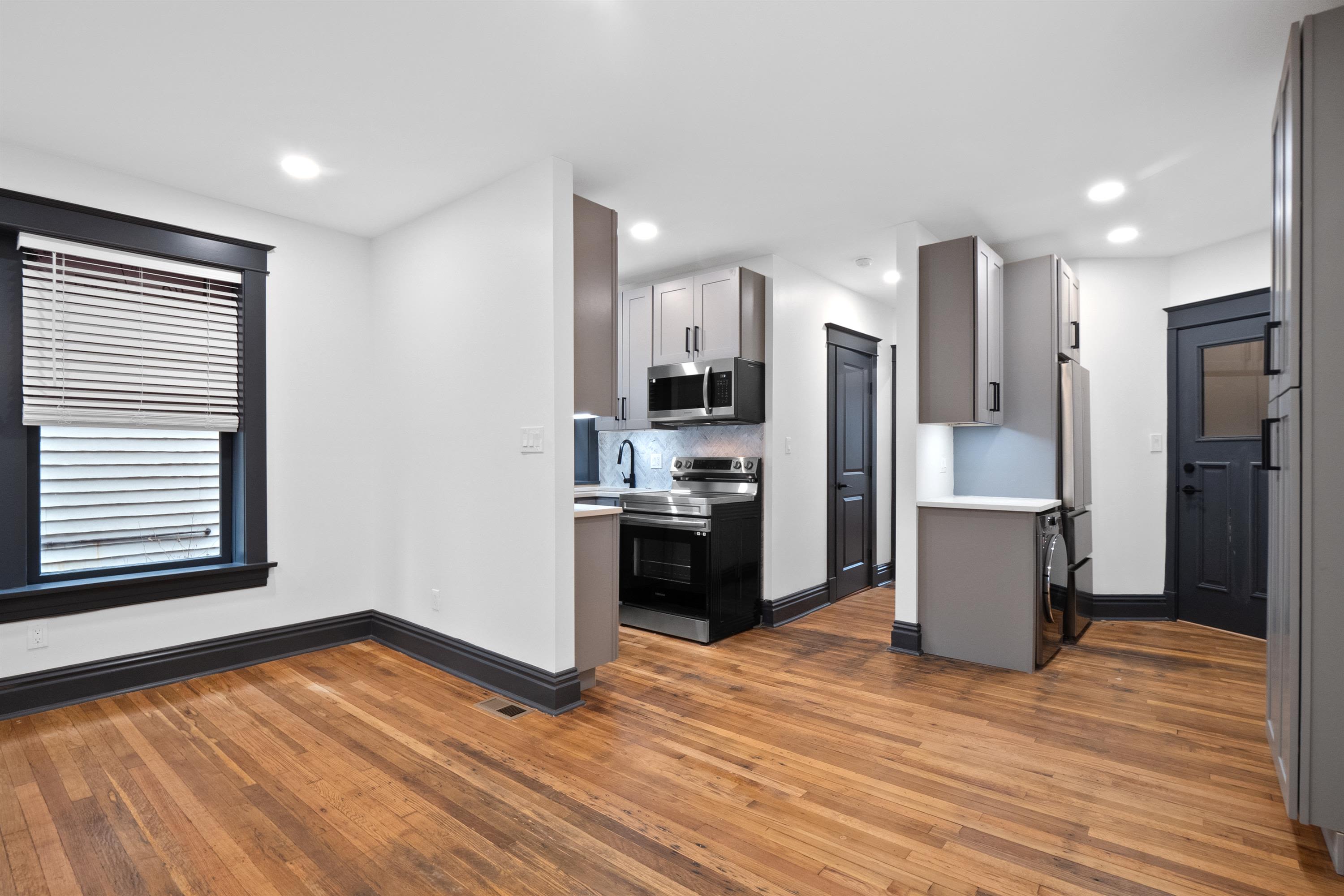4512 Chouteau Ave – photo 4