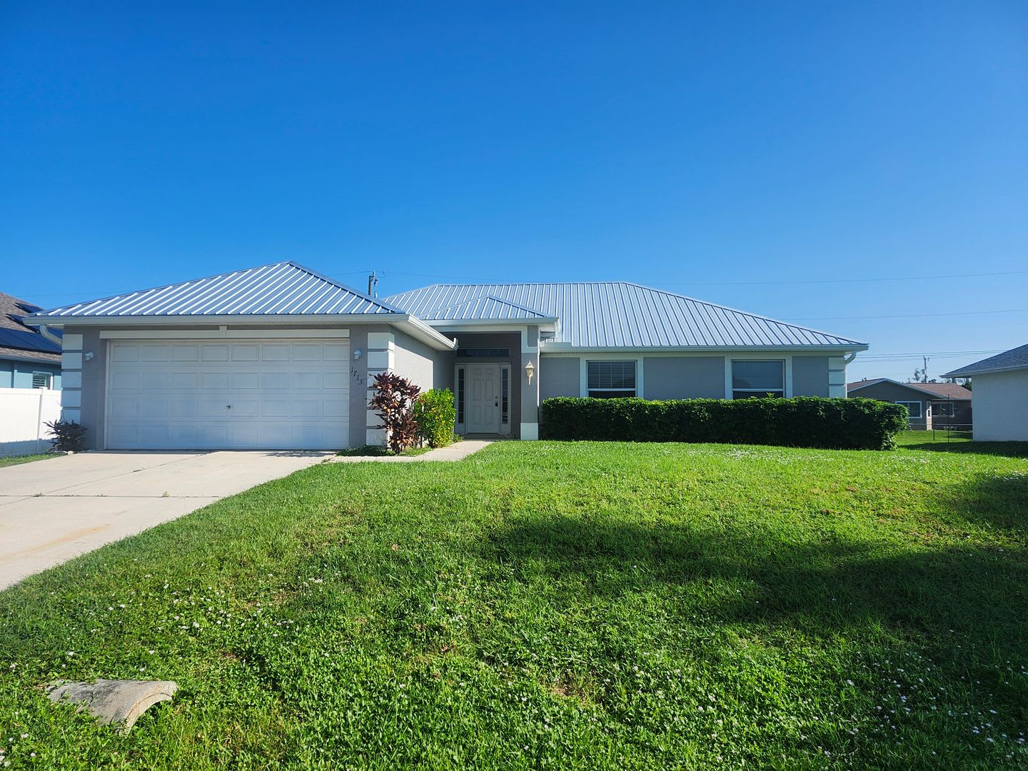 4 bedroom off Chiquita Close to Pine Island Road – photo 2