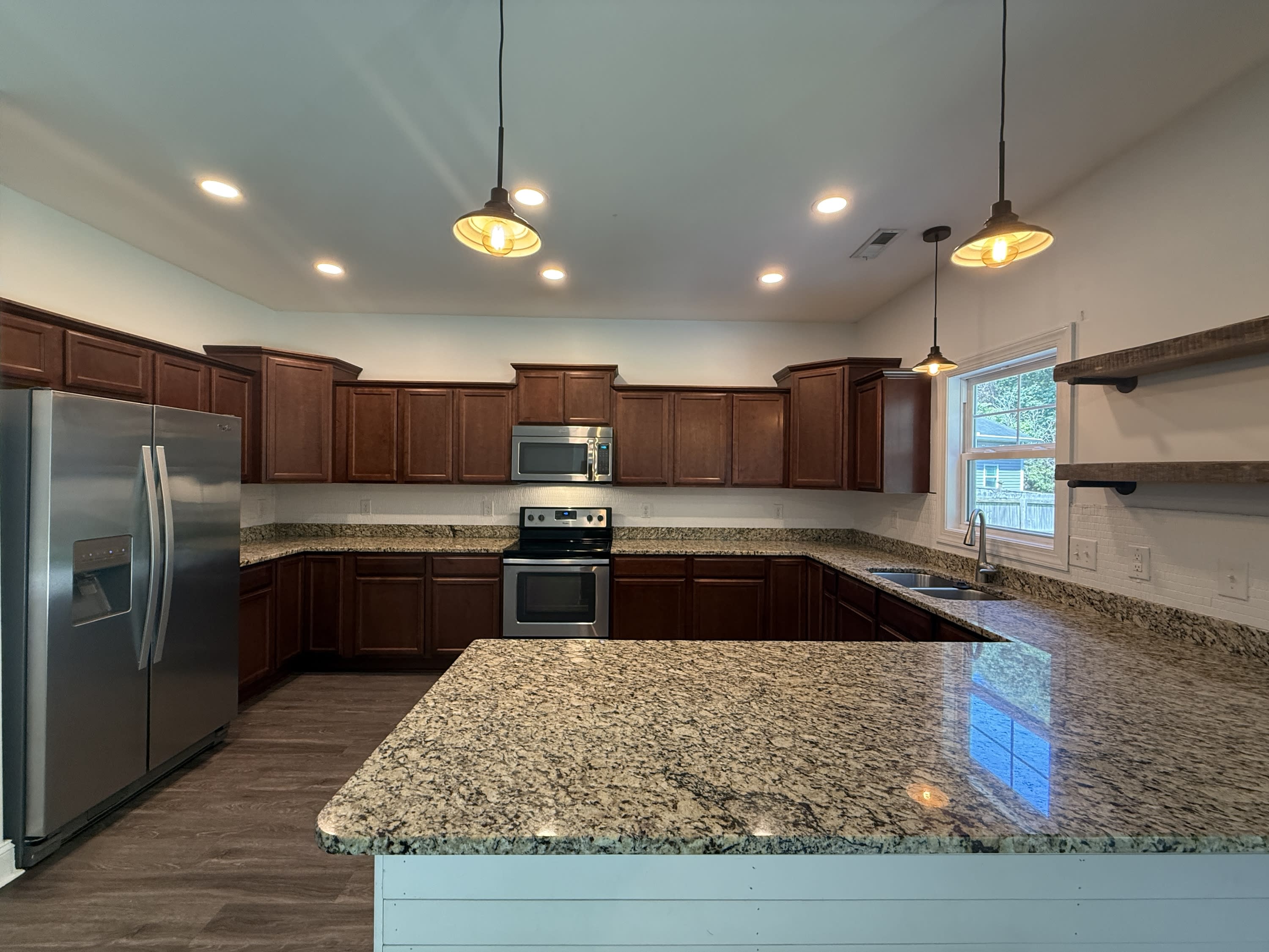 804 Oleander Street – photo 4