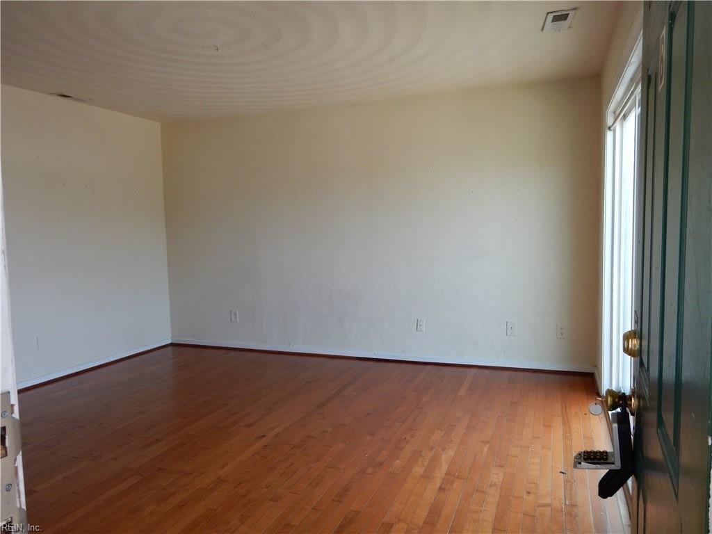 3536 E Ocean View Avenue – photo 2