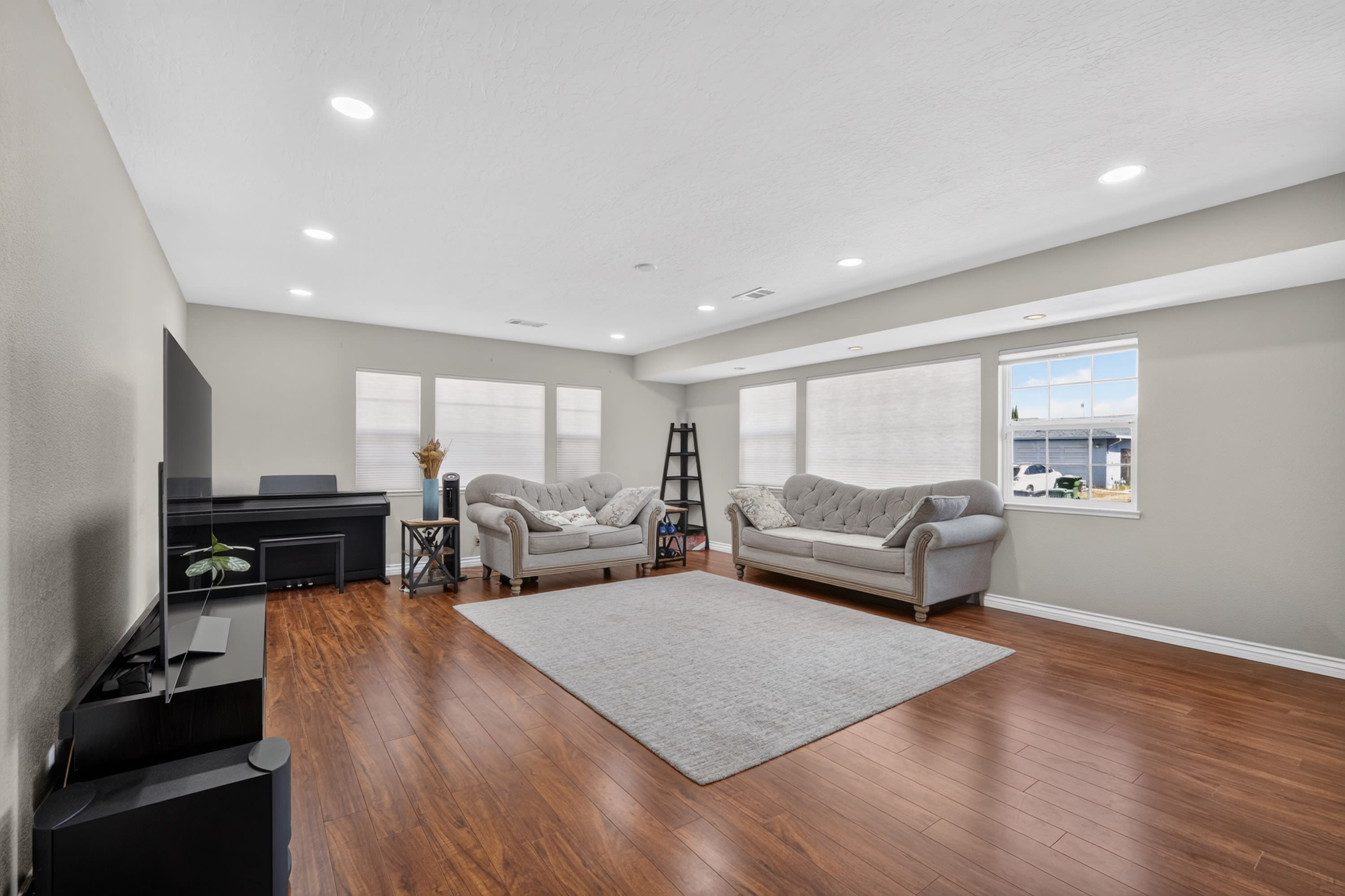 857 Heflin Street – photo 2