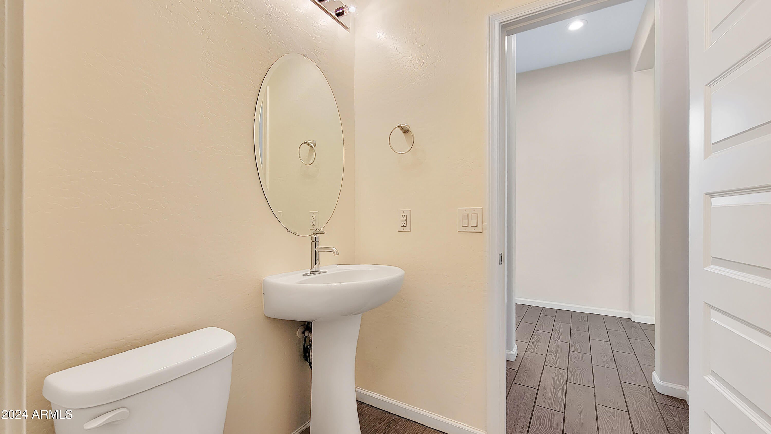 15733 W Polk Street – photo 5