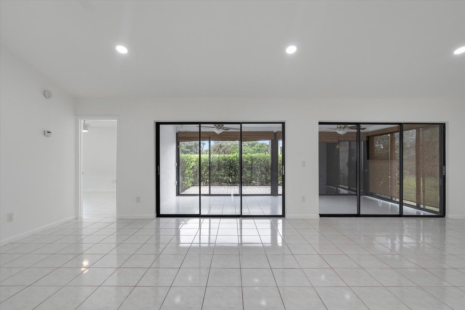 6510 OLIVEWOOD Circle – photo 5