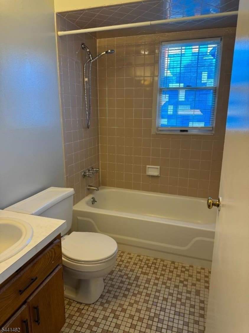 37 E Main St – photo 2