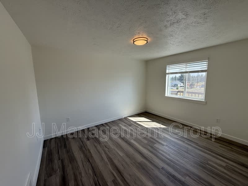 1231 2nd Street – photo 5