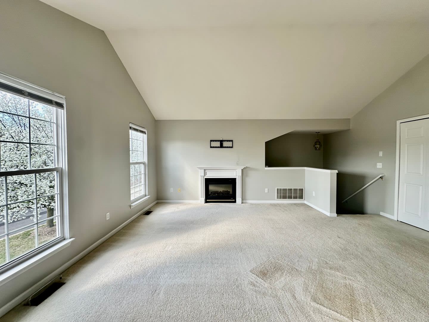 Just Listed! Sun-Filled 2BR Condo with Fireplace & Garage – Won’t Last! – photo 2