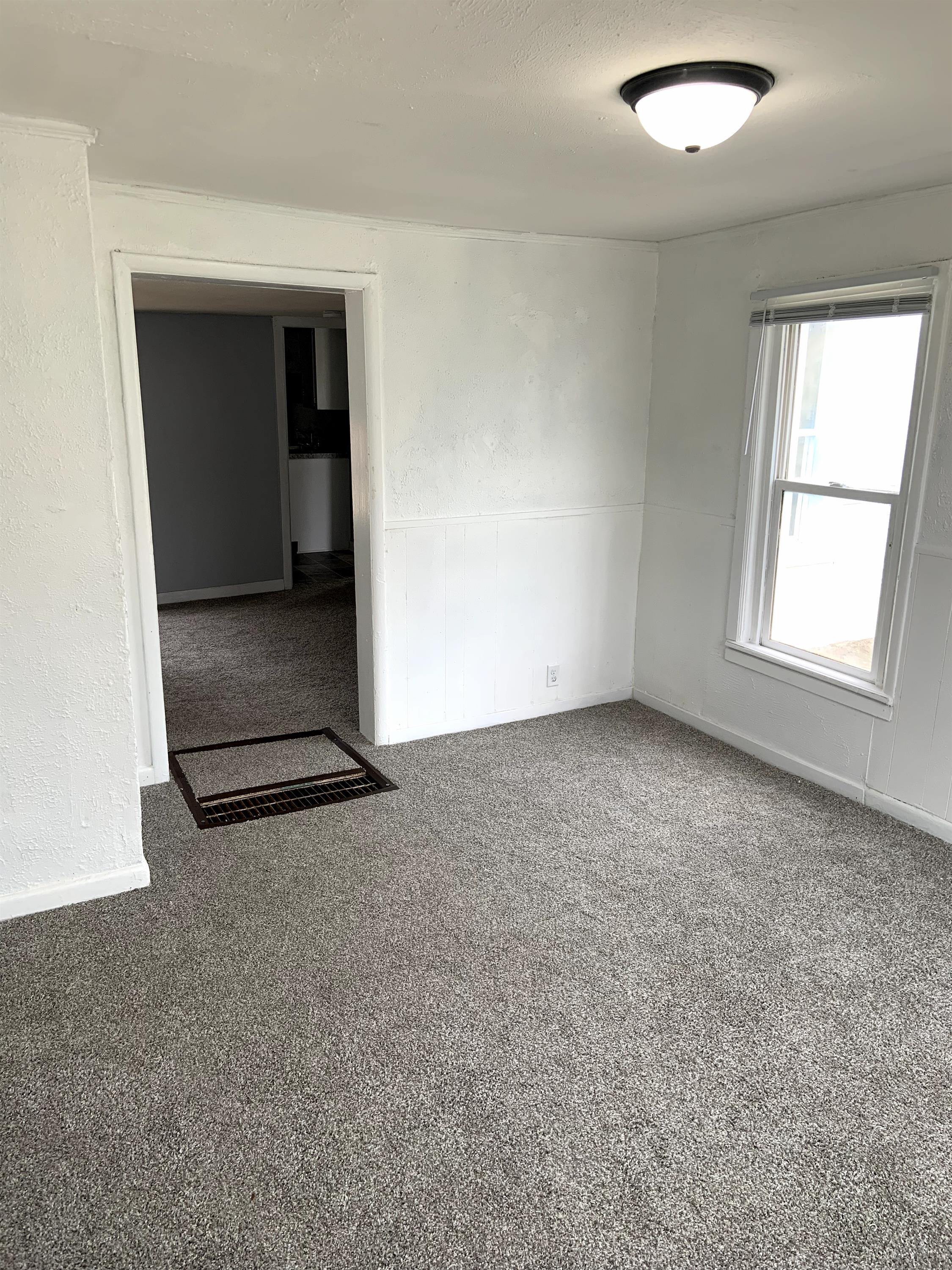 827 7Th Avenue – photo 2