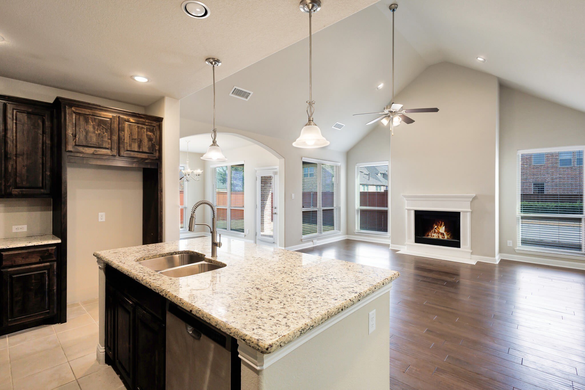 15609 Canyon Ridge – photo 4