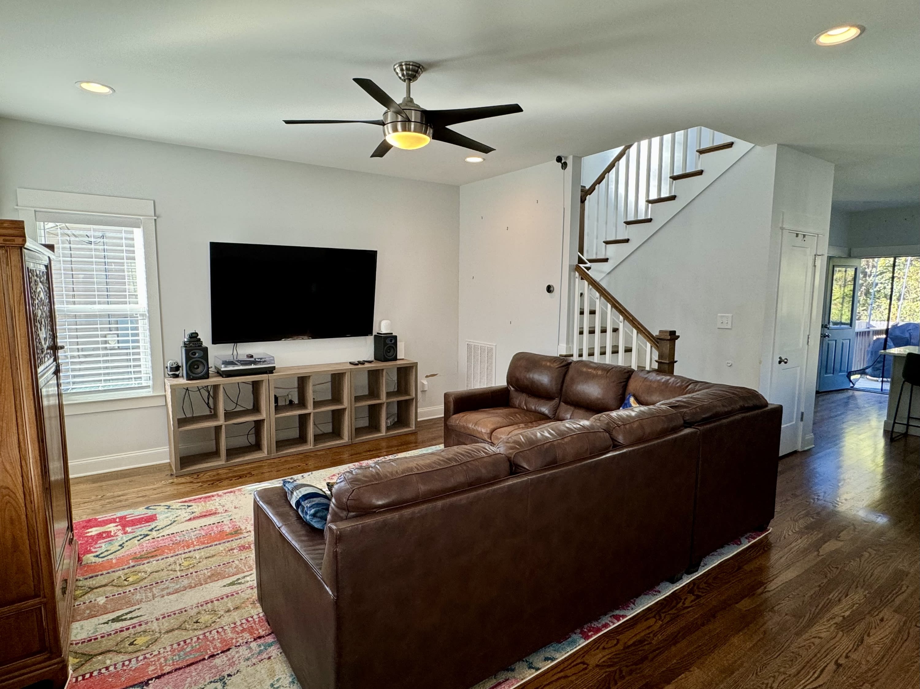 349 Queen Avenue – photo 3