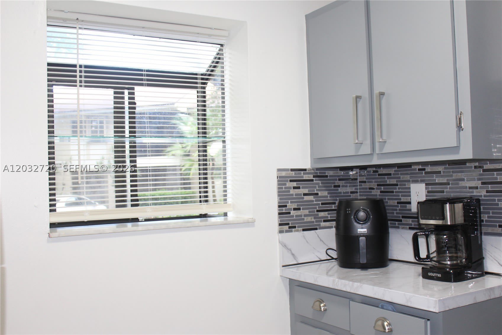 110 Gardens Dr – photo 5