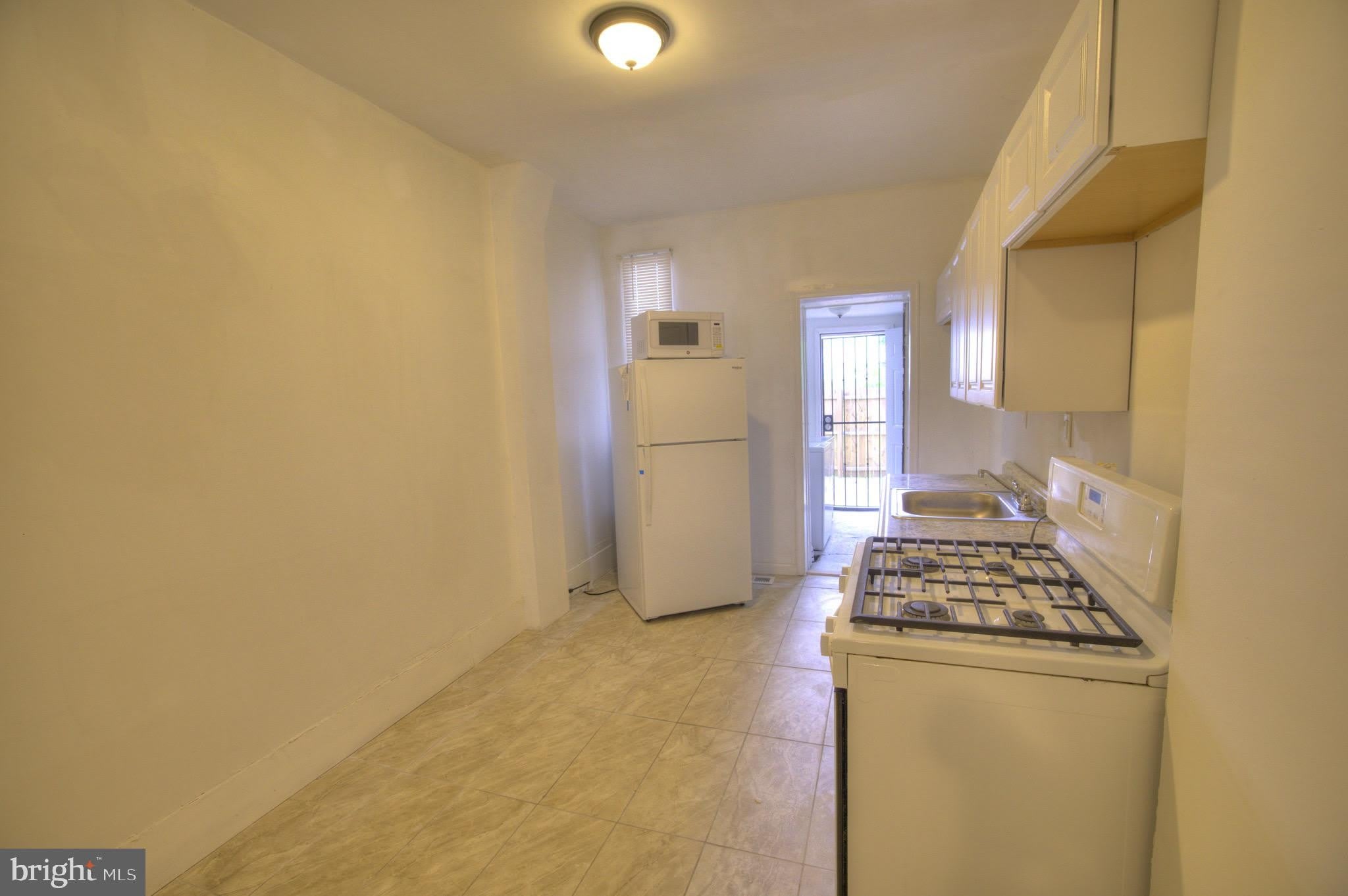 2540 GREENMOUNT Avenue – photo 5