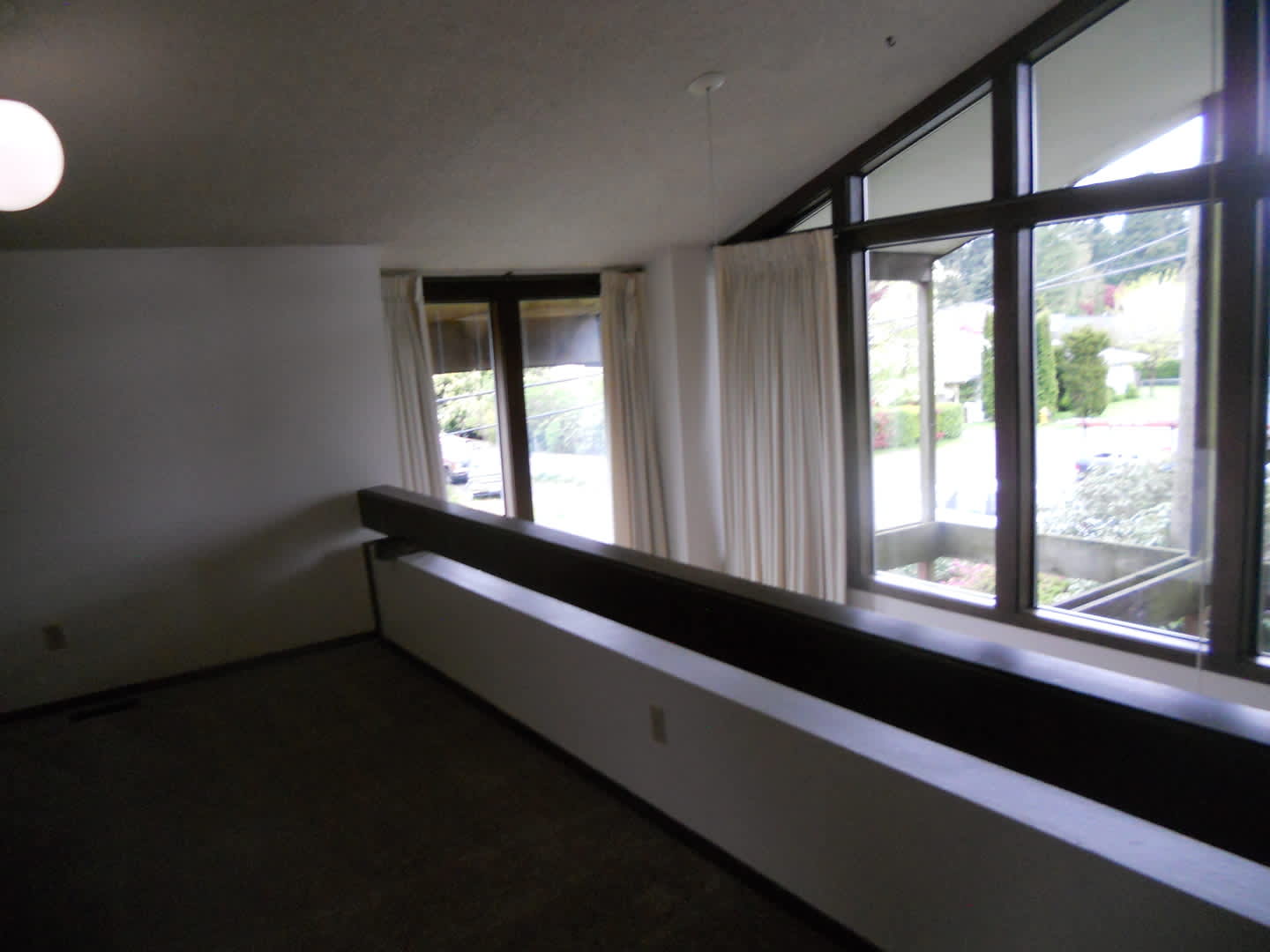 Spacious 2 bedroom 1 bath 1192 sq ft. – photo 5