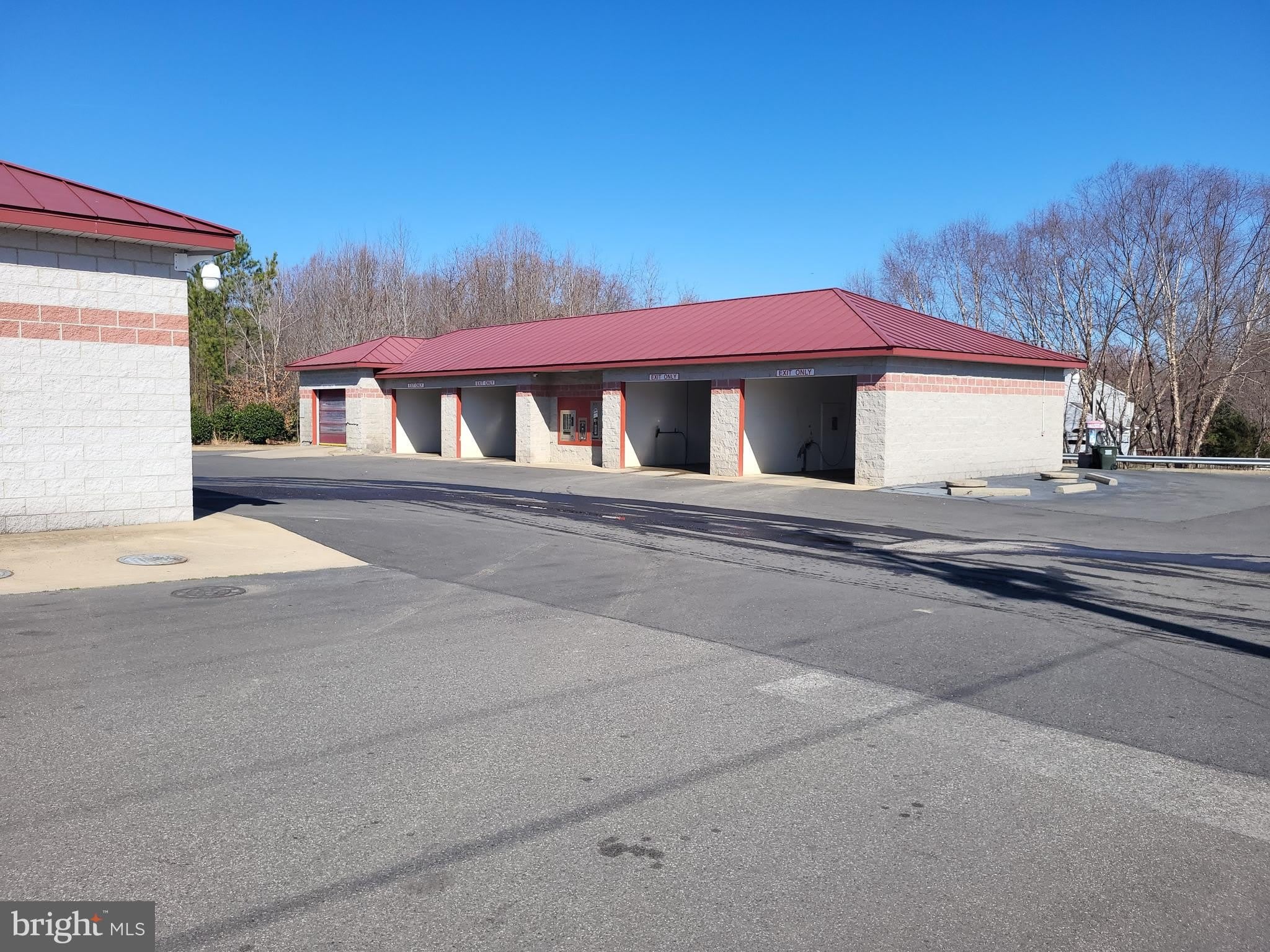 8073 Kings Highway – photo 4
