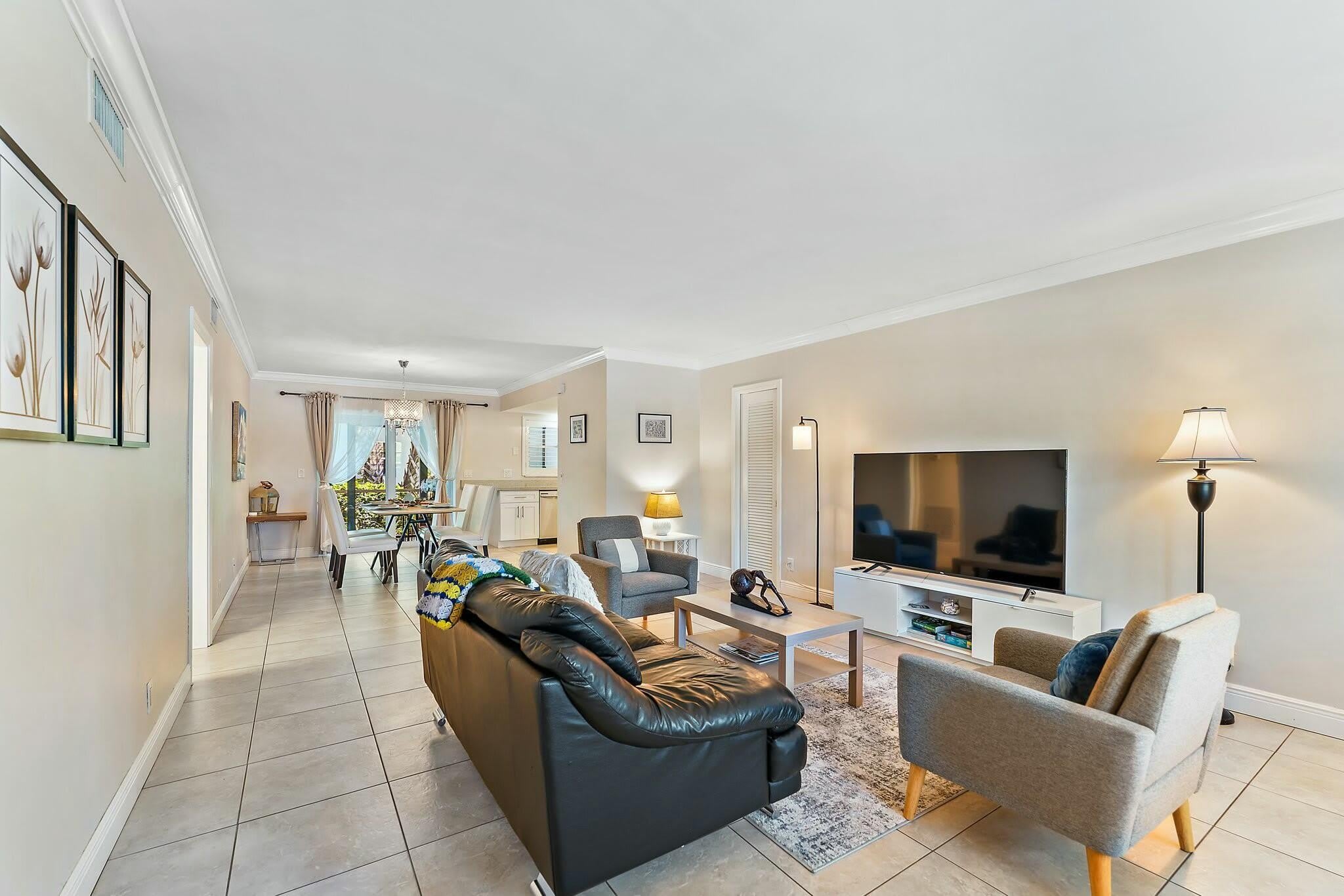 3036 Park Avenue – photo 2