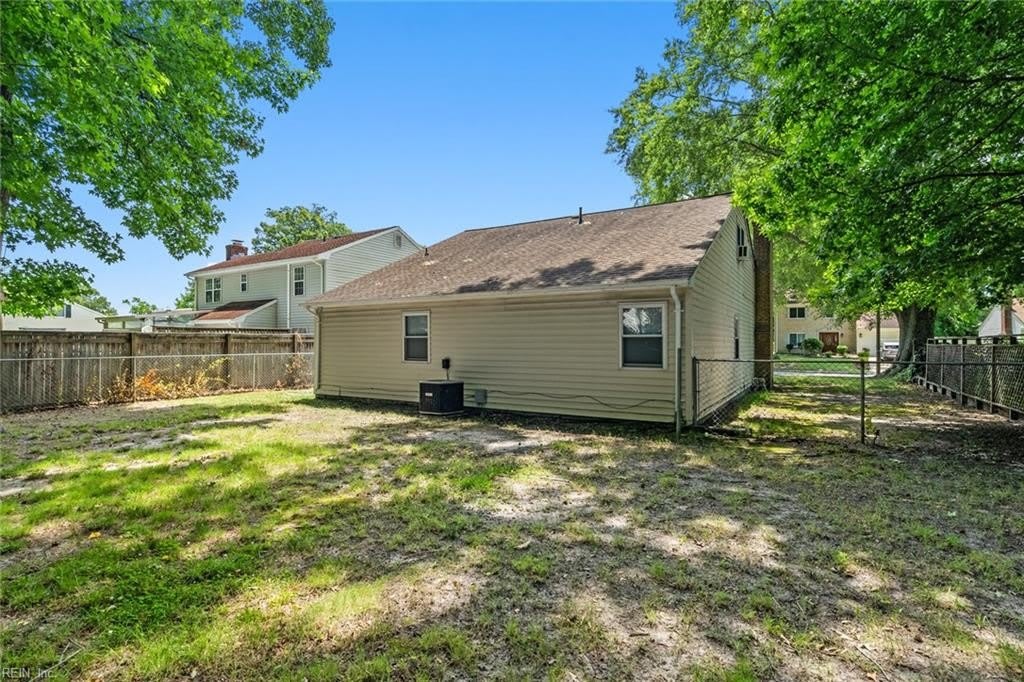 4117 Rainbow Drive – photo 3