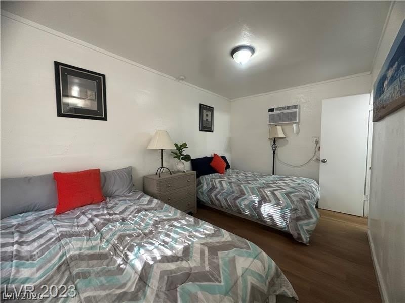2125 Elm Avenue – photo 3