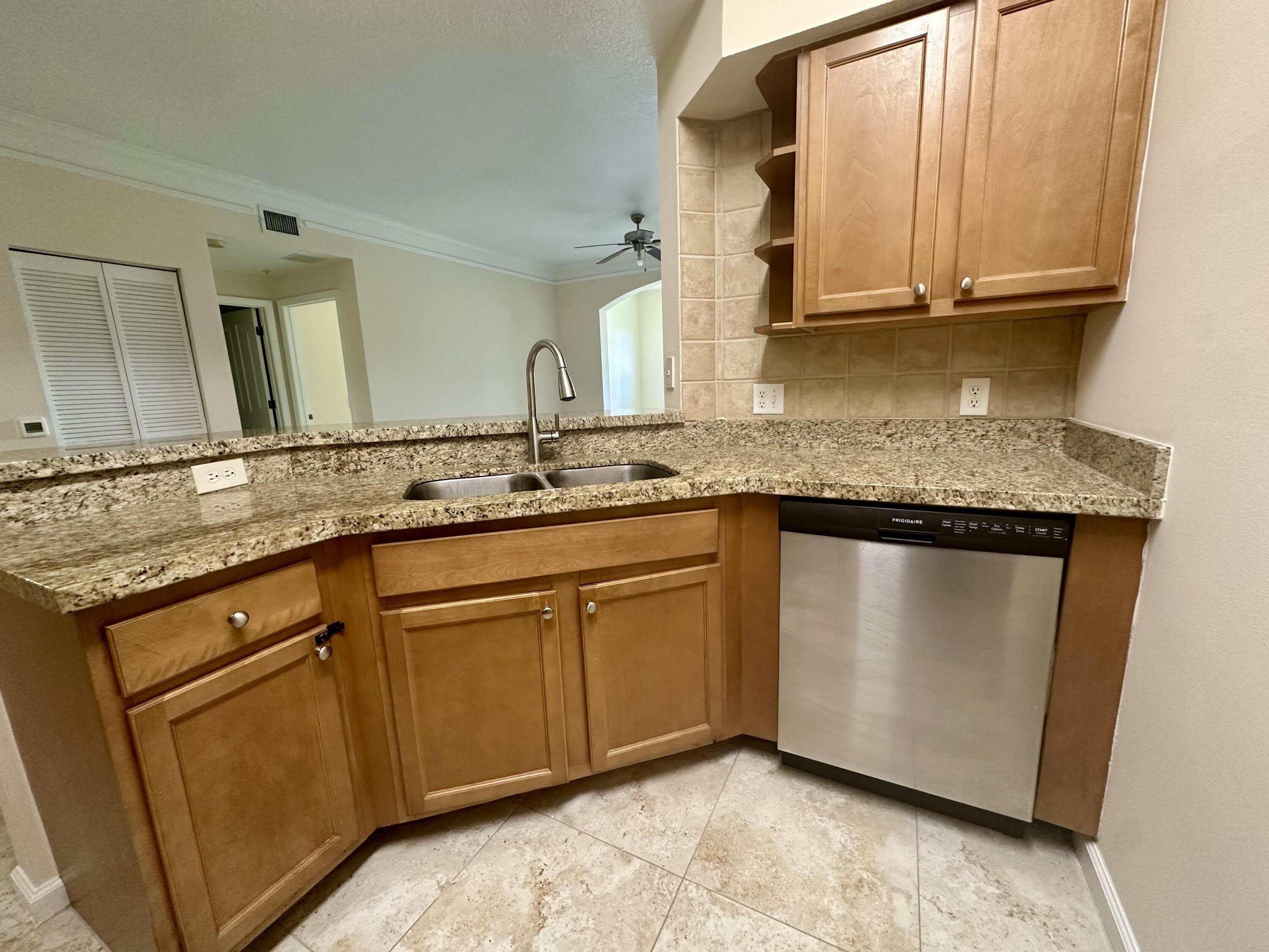9901 Baywinds – photo 5