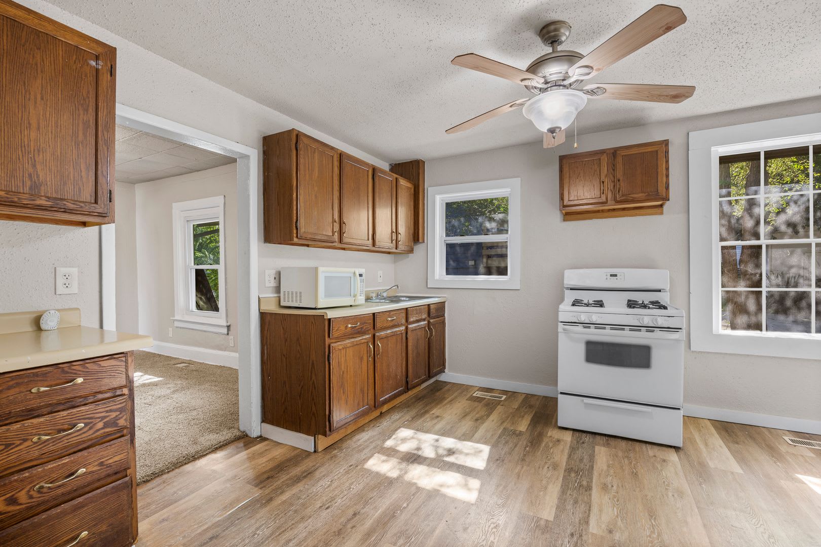 3 Bedroom Home For Rent – photo 3