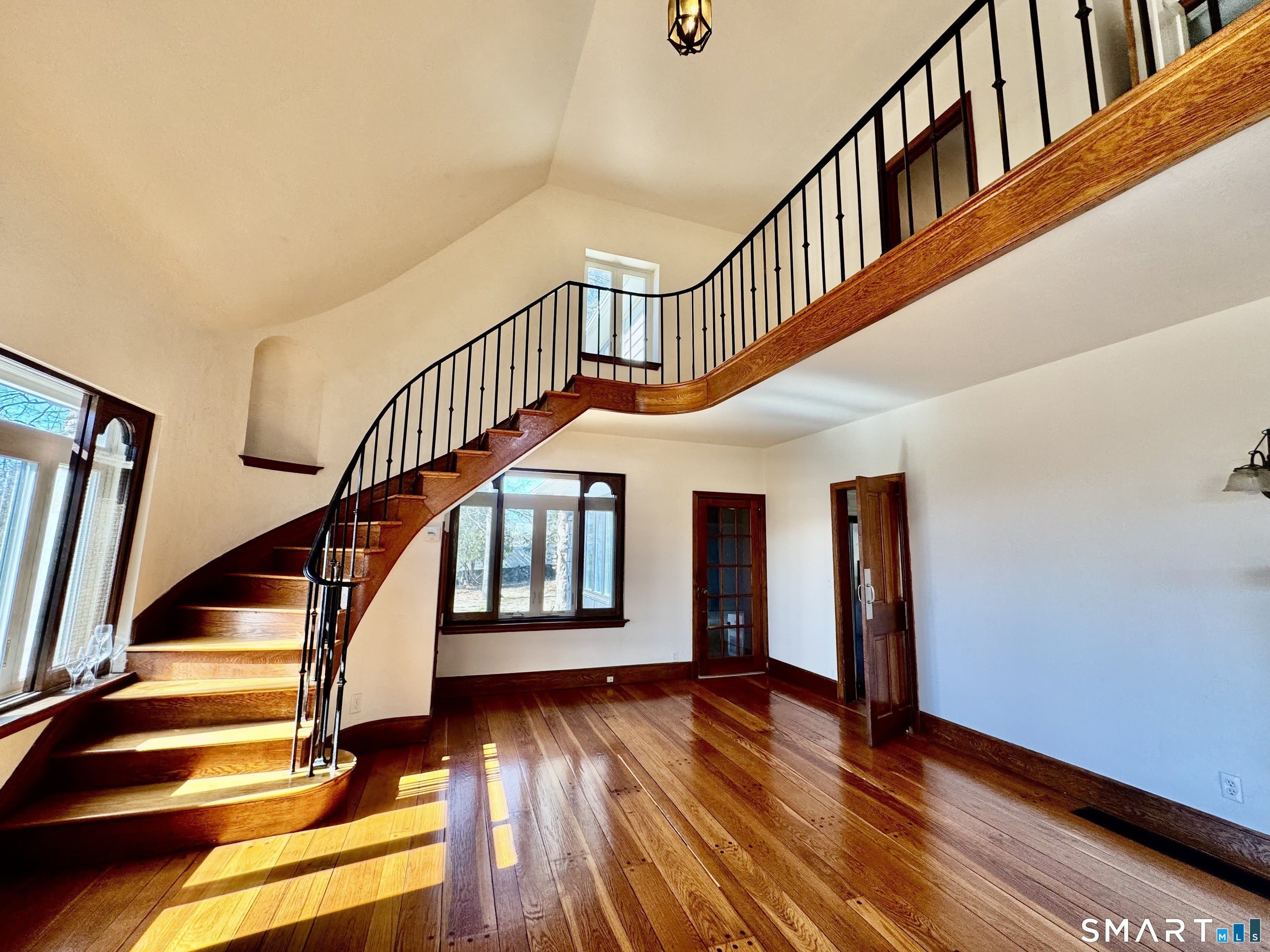 2 Meadow Place – photo 2